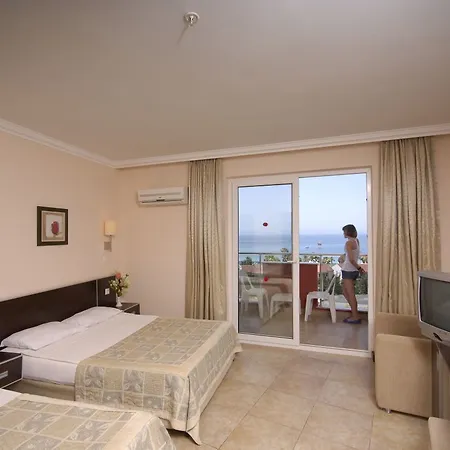 Hotel Lioness 4*
