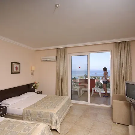 Hotel Lioness 4*